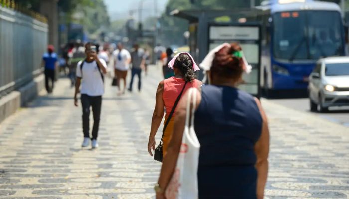  Inmet prevê onda de calor e temperaturas acima da média no país 